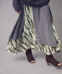 IMMEZ�i�C���Y�j�́uBrushstroke Layer Skirt / �v�����g���C���[�h�X�J�[�g�i�X�J�[�g�j�v