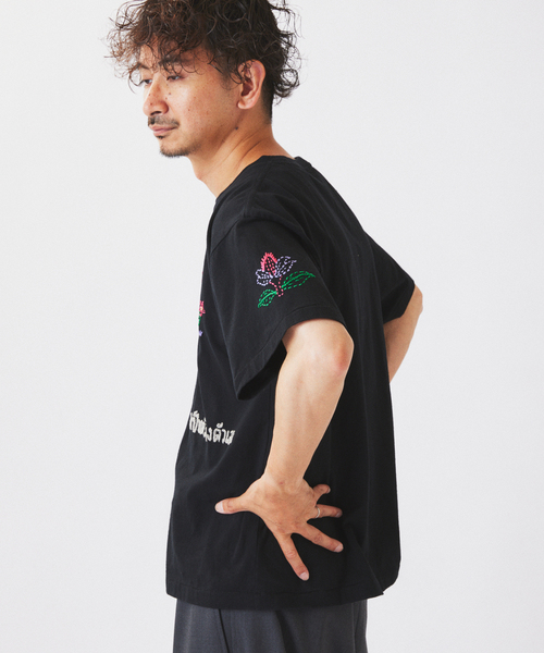 JOURNAL STANDARD relume(ジャーナルスタンダード レリューム)の「タイランド ハンドステッチ 刺繍 Tシャツ(Tシャツ/カットソー・メンズ・ホワイト/ブラック・LARGE/MEDIUM)」の19枚目の写真