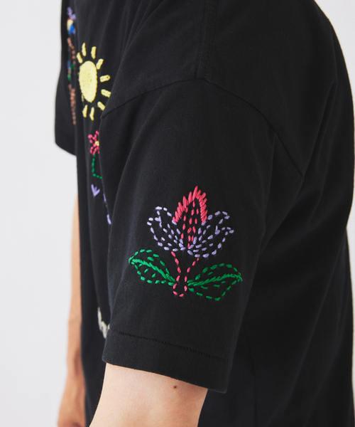 JOURNAL STANDARD relume(ジャーナルスタンダード レリューム)の「タイランド ハンドステッチ 刺繍 Tシャツ(Tシャツ/カットソー・メンズ・ホワイト/ブラック・LARGE/MEDIUM)」の20枚目の写真