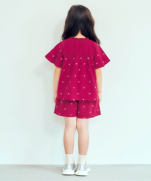 apres les cours(アプレレクール)の「フラワー・ハート刺繍半袖チュニック_セットアップ可(シャツ/ブラウス・キッズ・マスタード/エンジ・80/90/100/110/120/130/140)」の4枚目の写真