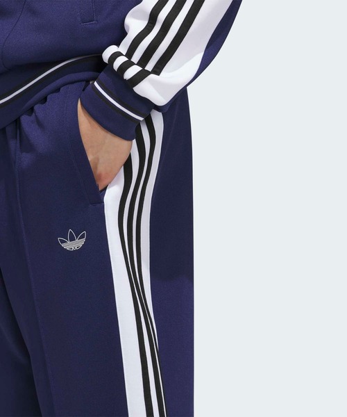 adidas(アディダス)の「タイショーン トラックパンツ(ジェンダーニュートラル) / アディダスオリジナルス adidas Originals(その他パンツ・メンズ・ブルー・XX-LARGE/3XL/LARGE/MEDIUM/SMALL/X-LARGE/X-SMALL)」の5枚目の写真
