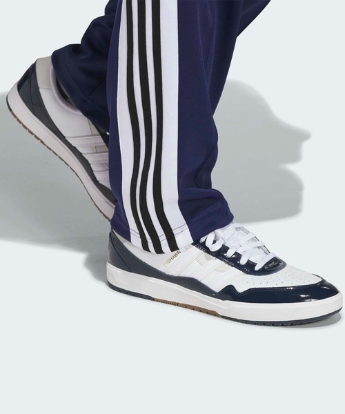 adidas(アディダス)の「タイショーン トラックパンツ(ジェンダーニュートラル) / アディダスオリジナルス adidas Originals(その他パンツ・メンズ・ブルー・XX-LARGE/3XL/LARGE/MEDIUM/SMALL/X-LARGE/X-SMALL)」の6枚目の写真