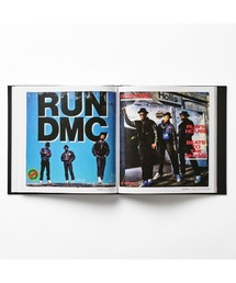 KICKS LAB.（キックスラボ）の「KICKS LAB. presents “Bring The Kicks Back” Curated by DJ VIBLAM / ～Hip-Hop Album/Single Covers featuring Sneakers～ キックスラボ / KL-BOOK-01（本）」