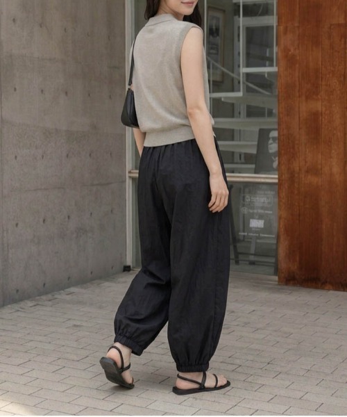 AMELY(エミリー)の「バルーンギャザーパンツ(その他パンツ・レディース・アイボリー/ブラック・L/M)」の11枚目の写真