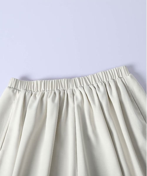 AMELY(エミリー)の「バルーンギャザーパンツ(その他パンツ・レディース・アイボリー/ブラック・L/M)」の14枚目の写真