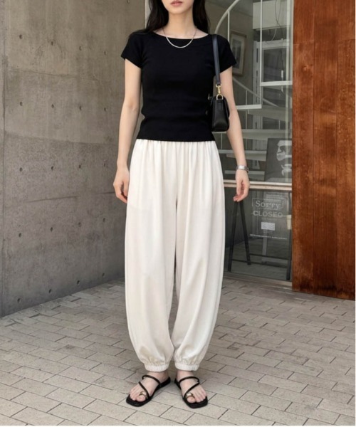 AMELY(エミリー)の「バルーンギャザーパンツ(その他パンツ・レディース・アイボリー/ブラック・L/M)」の3枚目の写真