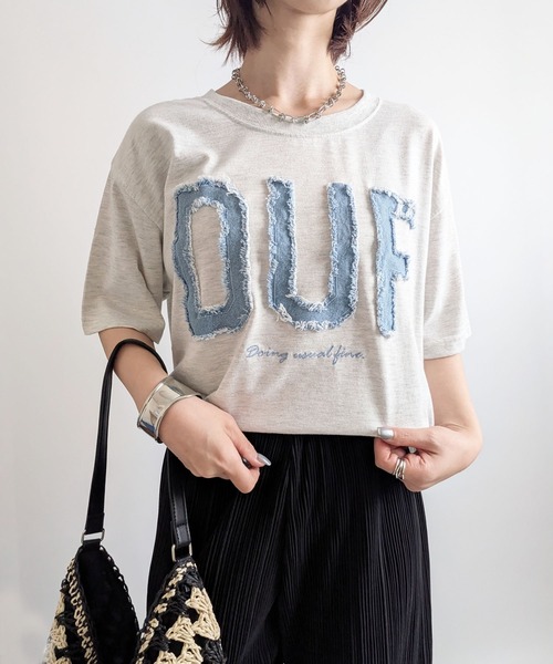 styiro（スタイロ）の「デニム風ロゴオーバーサイズ半袖Tシャツ 秋服（Tシャツ/カットソー・レディース・ライトグレー/ブラック/ホワイト・M/L）」の8枚目の写真
