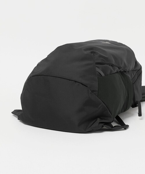 THE NORTH FACE(ザノースフェイス)の「【WEB限定】<THE NORTH FACE>マーキュリー 16 リュック(バックパック/リュック・レディース・ブラック・FREE)」の8枚目の写真
