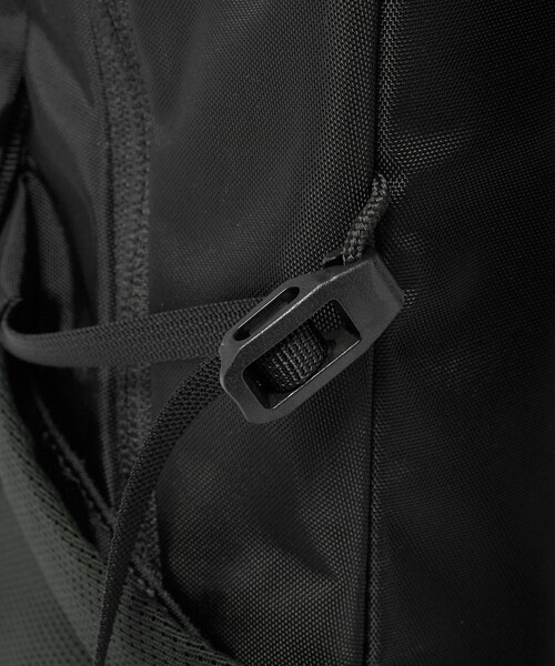 THE NORTH FACE(ザノースフェイス)の「【WEB限定】<THE NORTH FACE>マーキュリー 16 リュック(バックパック/リュック・レディース・ブラック・FREE)」の17枚目の写真