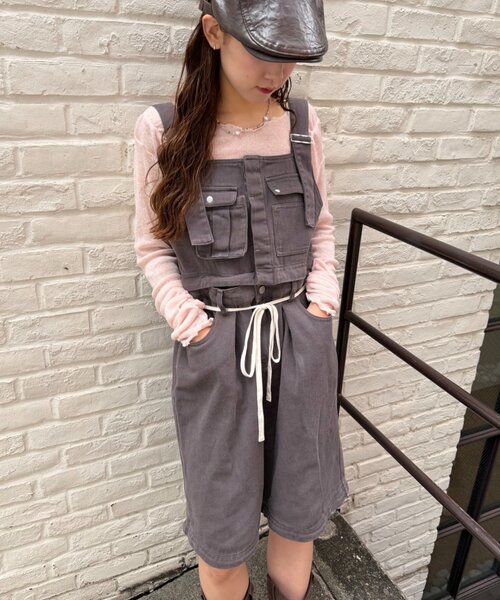 w closet(ダブルクローゼット)の「マルチWAYサロペット(その他パンツ・レディース・ブルー/イエロー/チャコールグレー/ピンク・FREE)」の9枚目の写真