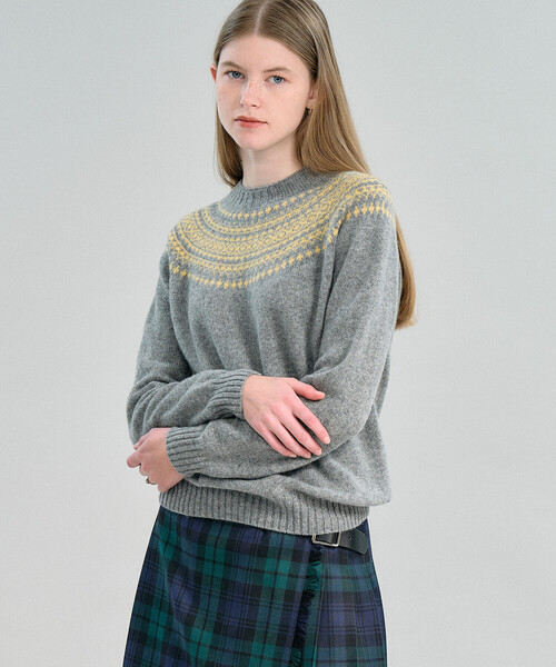 Morris & Sons(モリスアンドサンズ)の「MORRIS & SONS | ジーロンラム チャンキーノルディックセーター WOMEN(ニット/セーター・レディース・パープル系その他/グレー系その他/ホワイト系その他5・F)」の5枚目の写真