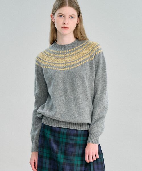 Morris & Sons(モリスアンドサンズ)の「MORRIS & SONS | ジーロンラム チャンキーノルディックセーター WOMEN(ニット/セーター・レディース・パープル系その他/グレー系その他/ホワイト系その他5・F)」の2枚目の写真