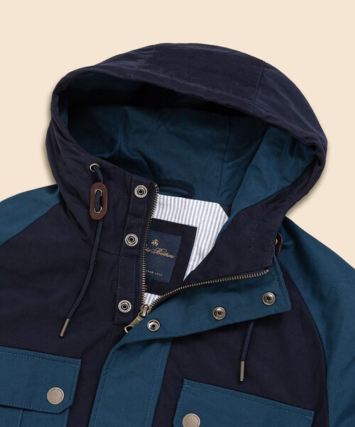 BROOKS BROTHERS(ブルックスブラザーズ)の「コットン/ポリエステル カラーブロック フーデッド ユーティリティジャケット(その他アウター・メンズ・ネイビー・LARGE/MEDIUM/SMALL)」の3枚目の写真
