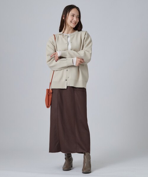 SHOO・LA・RUE(シューラルー)の「【S-LL/洗濯機可】コーデの幅広がる お袖チュールトップス(Tシャツ/カットソー・レディース・キャメル/ブラック系/ホワイト系1/グレー系その他・04/02/03/01)」の7枚目の写真