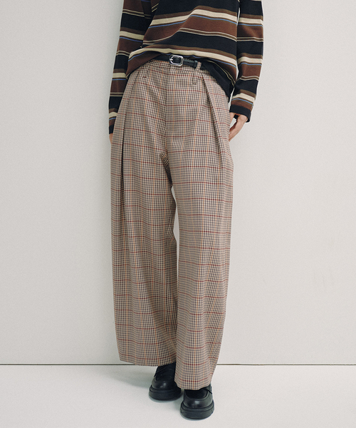 Spick & Span(スピックアンドスパン)の「《追加 / 一部店舗+WEB限定》Checked Barrel-leg Trousers(スラックス・レディース・ベージュ・38/36)」の1枚目の写真