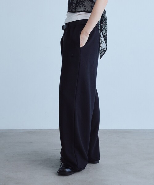 CODE A(コードエー)の「UKI UKI*CODE A|volume sweat pants(その他パンツ・レディース・グレー/ブラック・38/36)」の6枚目の写真