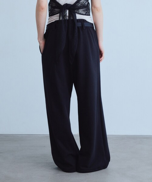 CODE A(コードエー)の「UKI UKI*CODE A|volume sweat pants(その他パンツ・レディース・グレー/ブラック・38/36)」の7枚目の写真