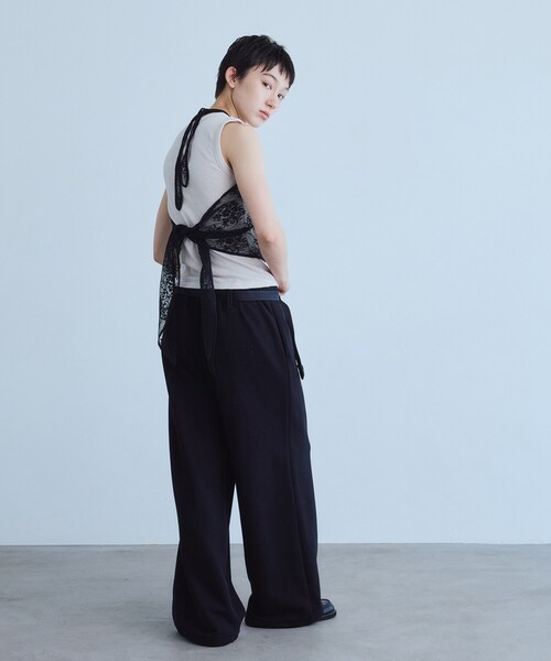 CODE A(コードエー)の「UKI UKI*CODE A|volume sweat pants(その他パンツ・レディース・グレー/ブラック・38/36)」の9枚目の写真