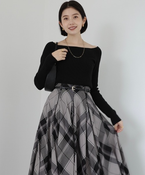 anuans（アニュアンス）の「【WEB限定】シルクカシミヤブレンドフィットリブボートネックリブニット（ニット/セーター・レディース・アイボリー/ブラック/グレー・FREE）」の9枚目の写真
