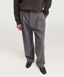 TNGT（ティーエヌジーティー）の「Two Tuck Wool Wide-Leg Pants (Grey) TNPA6F201G2（スラックス）」