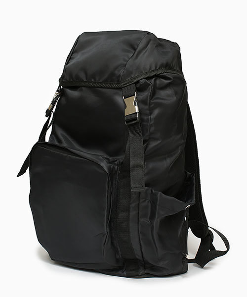 NANO universe（ナノユニバース）の「F/ナイロンリュック（バックパック/リュック・メンズ・ネイビー/キャメル/ブラック・FREE）」の2枚目の写真