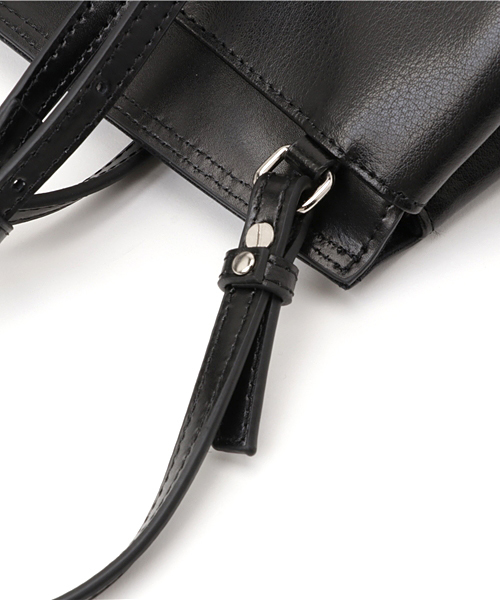 YAHKI（ヤーキ）の「YAHKI(ヤーキ)2WAYショルダーバッグ（ショルダーバッグ・レディース・ブルー/ベージュ/ブラック・FREE）」の5枚目の写真