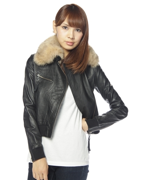 KariAng(カリアング)の「ファー衿リブライダース(ライダースジャケット・レディース・ブラック/ブラウン・SMALL/MEDIUM)」の4枚目の写真