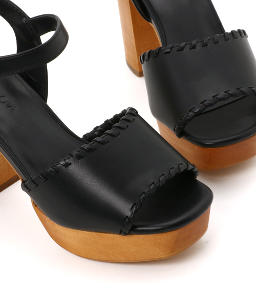 MOUSSY(マウジー)の「WOOD SANDALS(サンダル・レディース・ブラック/ブラウン/オフホワイト・SMALL/MEDIUM/LARGE)」の7枚目の写真