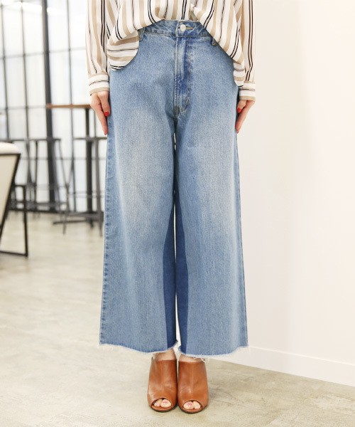 Luz Llena (philter)（ラズレナ　フィルター）の「[綿100%]配色切替えワイドデニムパンツ（デニムパンツ・レディース・サックスブルー/ブルー・LARGE/MEDIUM）」の4枚目の写真