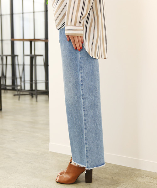 Luz Llena (philter)（ラズレナ　フィルター）の「[綿100%]配色切替えワイドデニムパンツ（デニムパンツ・レディース・サックスブルー/ブルー・LARGE/MEDIUM）」の5枚目の写真