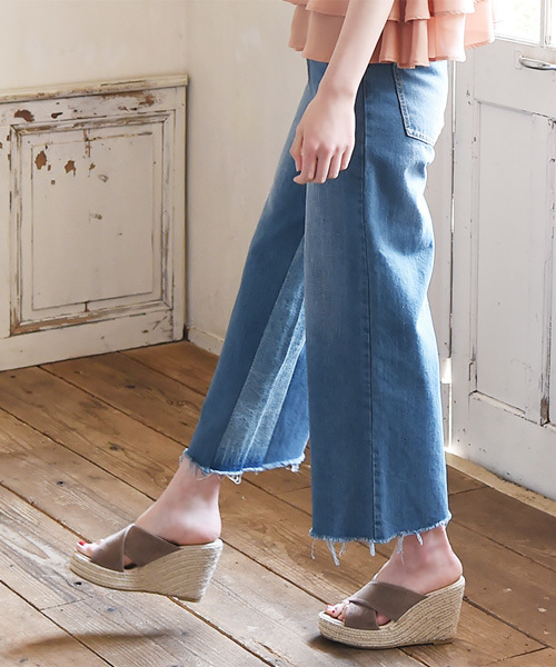 Luz Llena (philter)（ラズレナ　フィルター）の「[綿100%]配色切替えワイドデニムパンツ（デニムパンツ・レディース・サックスブルー/ブルー・LARGE/MEDIUM）」の12枚目の写真