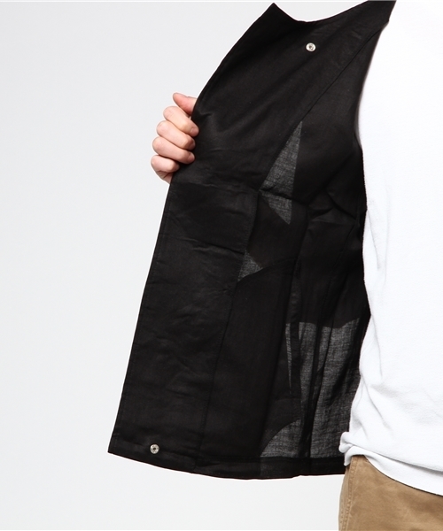 VENCEEXCHANGE（ヴァンスエクスチェンジ）の「7分袖ノーカラーライダース               （ライダースジャケット・メンズ・ブラック/オリーブ・MEDIUM/LARGE）」の10枚目の写真