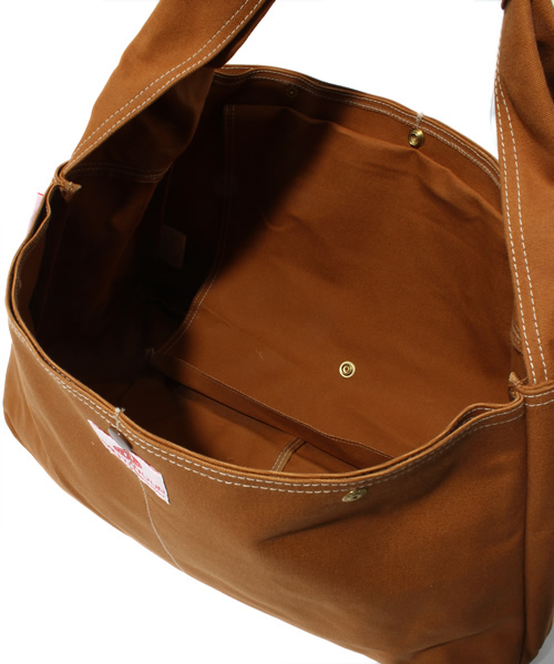 BEAMS BOY（ビームスボーイ）の「BAG'n'NOUN / JOINER (L) ”Gold”（ショルダーバッグ・レディース・ゴールド・ONE SIZE）」の6枚目の写真