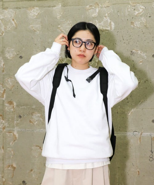 C.E.L.STORE（セルストア）の「【ZOZOTOWN限定】GILDAN/ギルダン 8OZ CREW SWEATクルースウェット(ユニセックス)（スウェット・メンズ・ブラック/ネイビー/グレー/ロイヤルブルー/レッド/ホワイト/ライトグリーン/オレンジ/オリーブ/ゴールド/ライトブルー/ライトピンク/サンドベージュ/パープル/ダークグリーン/レッド系その他/ライトパープル/ミント/ライトグレー/ダークブラウン/ワイン系1/チャコール・MEDIUM/LARGE/X-LARGE/XX-LARGE/SMALL）」の2枚目の写真