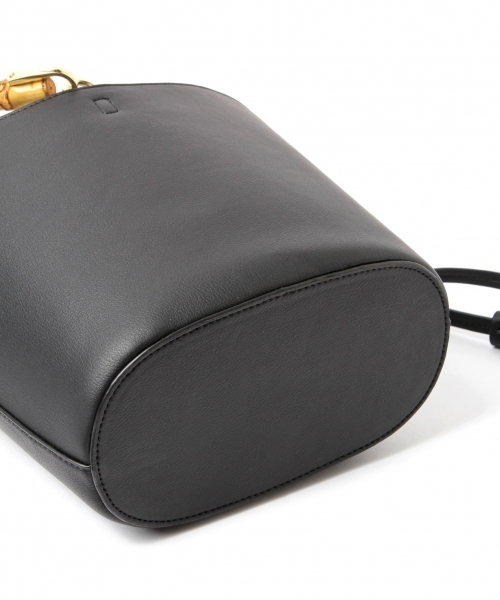 Andemiu(アンデミュウ)の「バンブーモチテバケツショルダー790481(ショルダーバッグ・レディース・ブラック/レッド/キャメル・FREE)」の14枚目の写真