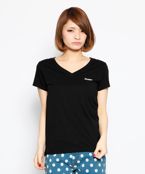X-girl（エックスガール）の「BASIC V-NECK TEE（Tシャツ/カットソー・レディース・ホワイト/ブラック/チャコールグレー/ピンク・1/2）」の3枚目の写真