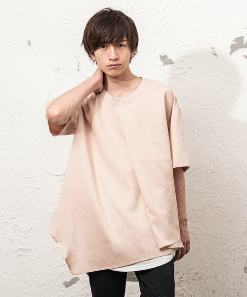 MinoriTY(マイノリティ)の「アシメトリードレープ プルオーバー(シャツ/ブラウス・メンズ・グレー/オフホワイト/ピンク・M/L)」の1枚目の写真