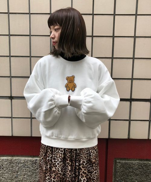 tiptop（ティップトップ）の「裏起毛クマさんスウェットプルオーバー（スウェット・レディース・オフホワイト/ブラック/ラベンダー・FREE）」の2枚目の写真