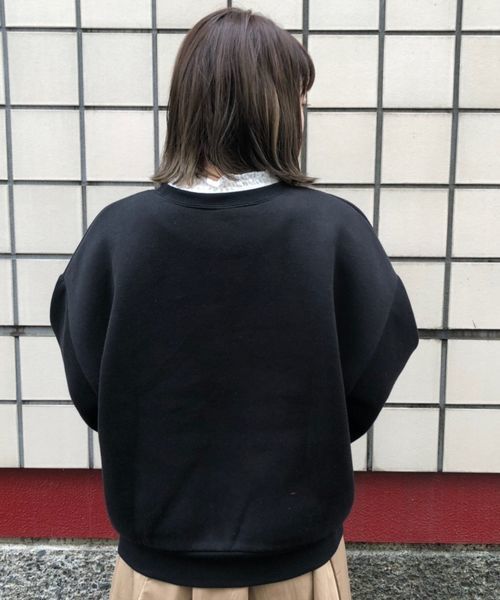 tiptop（ティップトップ）の「裏起毛クマさんスウェットプルオーバー（スウェット・レディース・オフホワイト/ブラック/ラベンダー・FREE）」の11枚目の写真