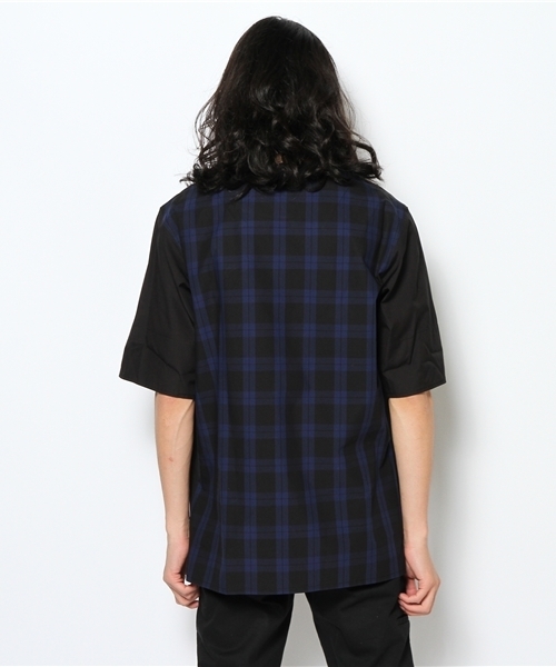 MIDWEST（ミッドウエスト）の「DIET BUTCHER SLIM SKIN×MIDWEST 別注チェックプリントシャツ（シャツ/ブラウス・メンズ・ホワイト/ブラック・FREE）」の4枚目の写真