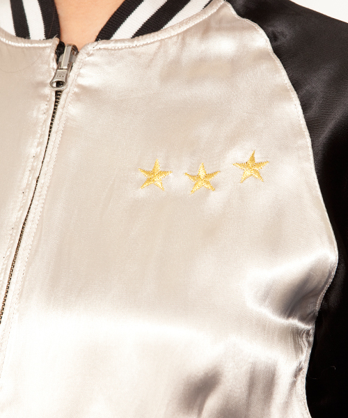 X-girl(エックスガール)の「EMBROIDERY RVS JUMPER(ブルゾン・レディース・ブラック/ブルー・1/2)」の12枚目の写真