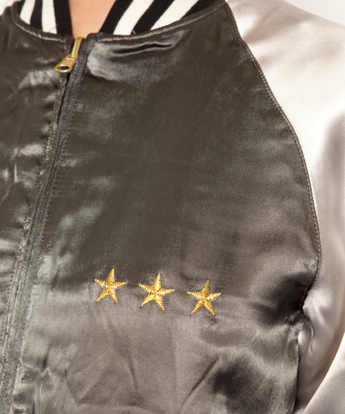 X-girl(エックスガール)の「EMBROIDERY RVS JUMPER(ブルゾン・レディース・ブラック/ブルー・1/2)」の20枚目の写真