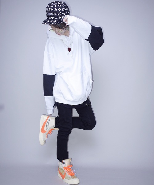 JERZEES（ジャージーズ）の「JERZEES LIMITED PULLOVER HOOD SW F/ ジャージーズリミテッドプルオーバーフードスウェット（パーカー・レディース・ホワイト系その他3/ブラック系その他3/ホワイト系その他/ブラック系その他/ブラック系その他2/ホワイト系その他2・X-LARGE）」の8枚目の写真