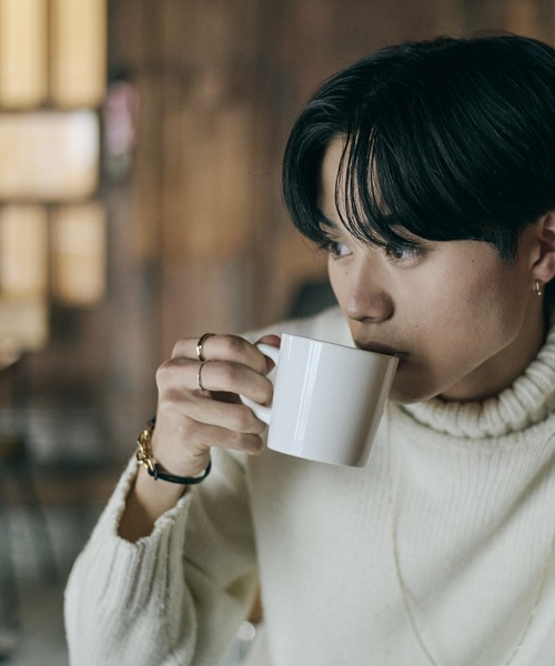 Vaya Con Dios（ヴァヤコンディオス）の「【VayaConDios/ヴァヤコンディオス】ステンレス製 シンプル スリムカーブリング（リング・メンズ・ブラック/ゴールド/ピンクゴールド/シルバー・#21/#17/#19/#9/#11/#13）」の10枚目の写真