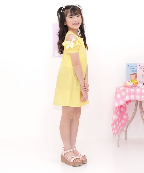 Bee des Bee（ビーデスビー）の「袖フリル×リボン肩あき半袖ワンピ（ワンピース・キッズ・ストライプ/チェック/インディゴブルー/イエロー系その他/ローズ/ラベンダー/ブルー/ブルー系その他/ピンク/イエロー・90cm/100cm/110cm/120cm/130cm/140cm/150cm）」の14枚目の写真
