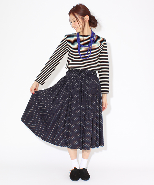 BEAMS BOY（ビームスボーイ）の「○BEAMS BOY / ドット ブルガリアン スカート（スカート・レディース・グリーン系その他/ネイビー・ONE SIZE）」の2枚目の写真