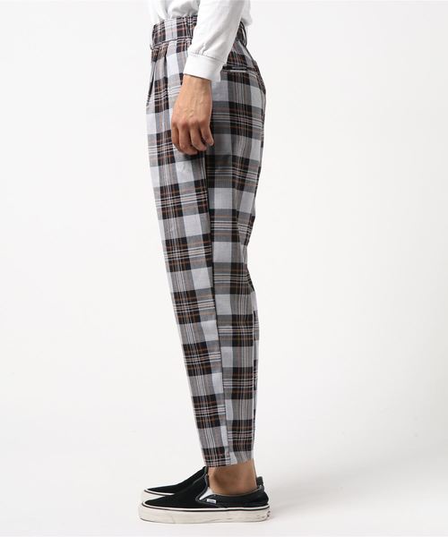 YARD PLUS(ヤードプリュス)の「YARD PLUS 2タックイージーチェックパンツ(その他パンツ・メンズ・ブラウン/ブルー・MEDIUM/LARGE)」の4枚目の写真