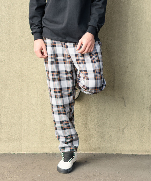 YARD PLUS(ヤードプリュス)の「YARD PLUS 2タックイージーチェックパンツ(その他パンツ・メンズ・ブラウン/ブルー・MEDIUM/LARGE)」の11枚目の写真