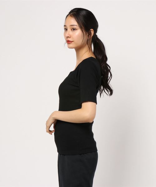 LOWRYS FARM（ローリーズファーム）の「スクエアリブタイトＳＳ　837871（Tシャツ/カットソー・レディース・ブラック/ブラウン/オフホワイト/グリーン/ベージュ・MEDIUM/LARGE）」の7枚目の写真