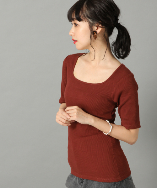 LOWRYS FARM（ローリーズファーム）の「スクエアリブタイトＳＳ　837871（Tシャツ/カットソー・レディース・ブラック/ブラウン/オフホワイト/グリーン/ベージュ・MEDIUM/LARGE）」の19枚目の写真